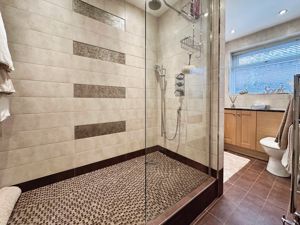 Main Shower Room- click for photo gallery
